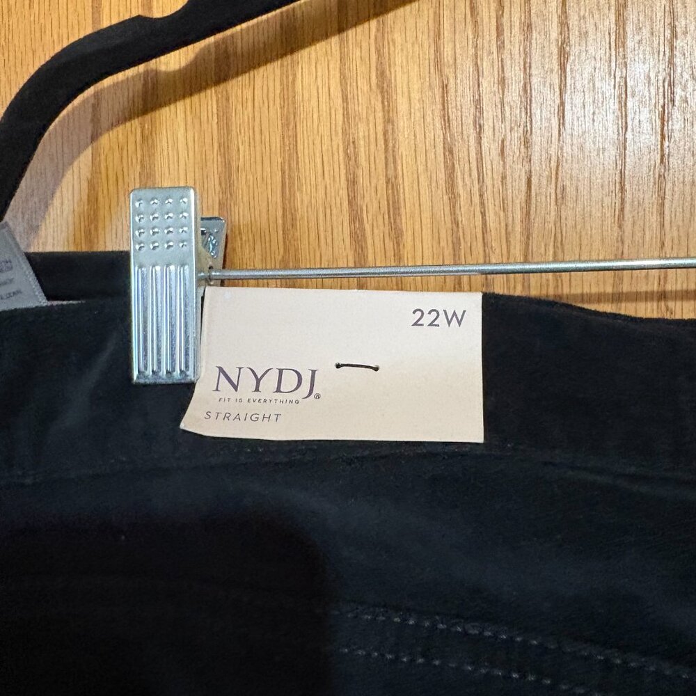 NYDJ NWT marilyn straight‎ black velvet jeans plus size 22W high rise waist - Picture 4 of 7